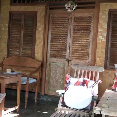 Ida'S Homestay Candidasa Esterno foto