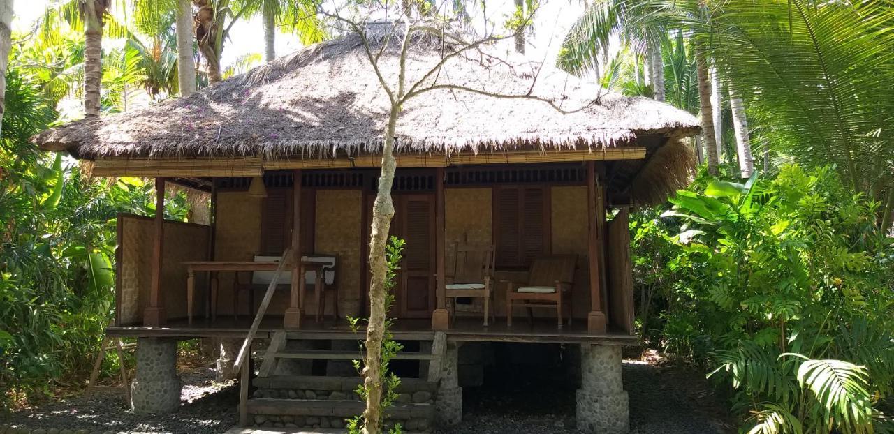 Ida'S Homestay Candidasa Esterno foto