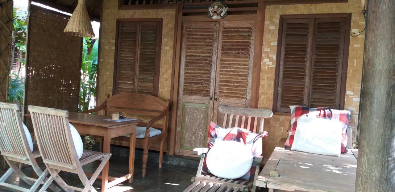 Ida'S Homestay Candidasa Esterno foto
